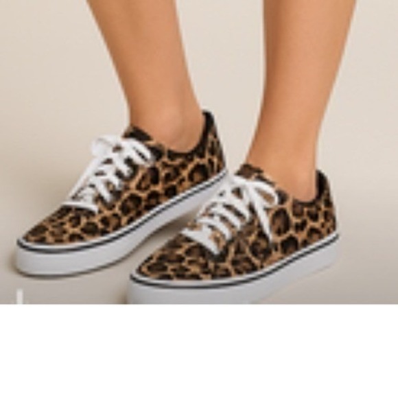 G by Guess Shoes - G by Guess Leopard Print‎ Sneakers Womens 5.5M Casual Fashion Lace-Up Shoes